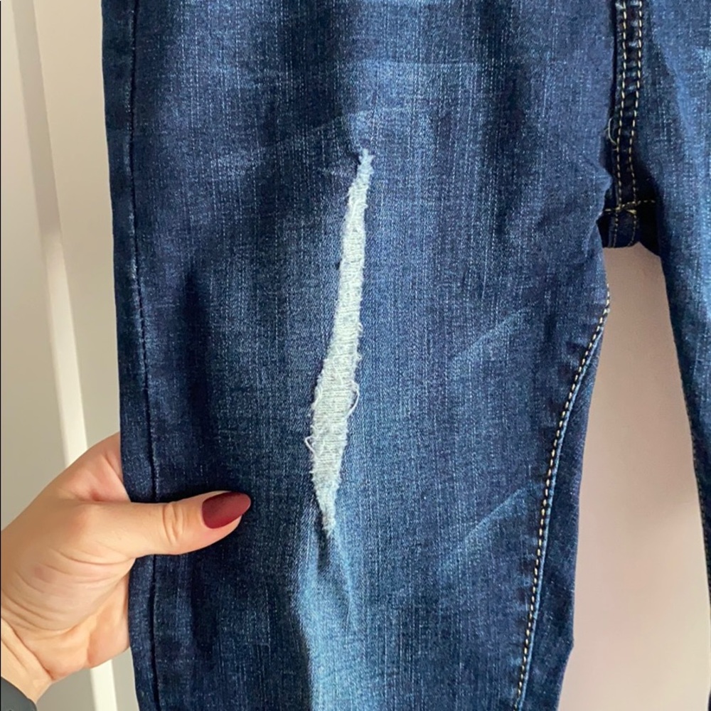 Jeans - Picture 2 of 3